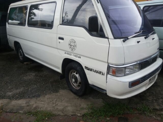 NISSAN URVAN มือเดียว สีเดิม บางทั้งคัน ใช้น้อย 4 หมื่นกิโล