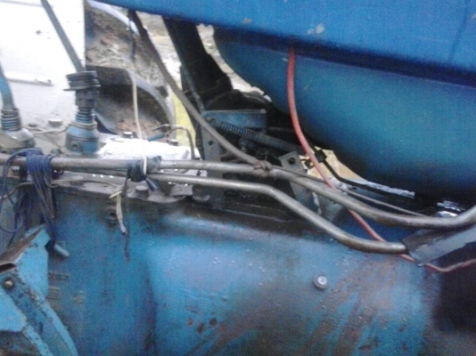 ฟร์อด5000สวยๆ พร้อมเครื่องสีข้าว สิงเปลือยจำโบ้6 ฟุต