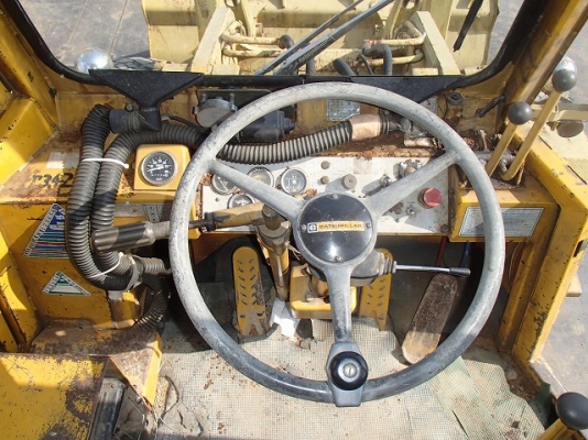 ขายรถตักล้อยาง CAT 930