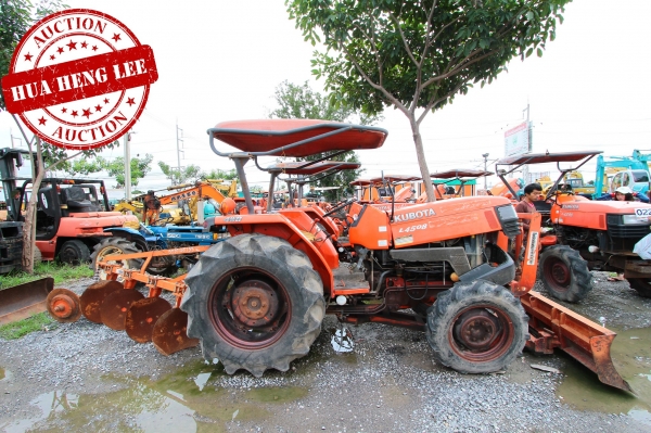 AUC 6 Code 031  แทรกเตอร์  KUBOTA L4508+DP224F ราคา เริ่มต้นการประมูล 185,000 บาท