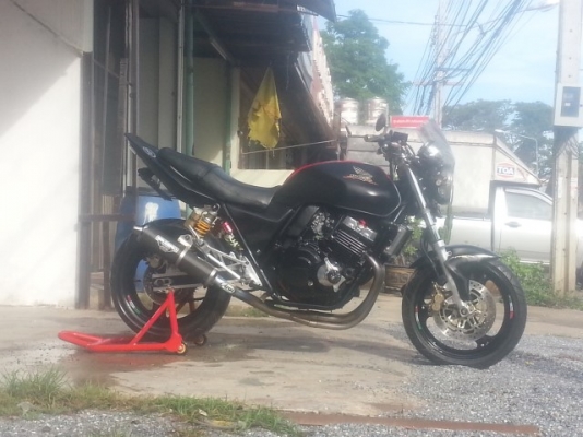 วุฒิ นนบุรี CB400 v.s ปี98 สภาพนางฟ้าของแต่งหล่อๆเสียสรรพสามิตรแล้วคับ