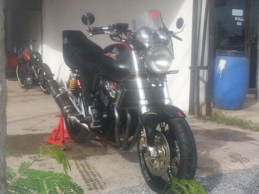 วุฒิ นนบุรี CB400 v.s ปี98 สภาพนางฟ้าของแต่งหล่อๆเสียสรรพสามิตรแล้วคับ