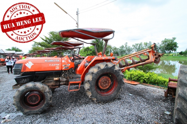 AUC 6 Code 032  แทรกเตอร์  KUBOTA L4508+DP226D ราคา เริ่มต้นการประมูล 195,000 บาท