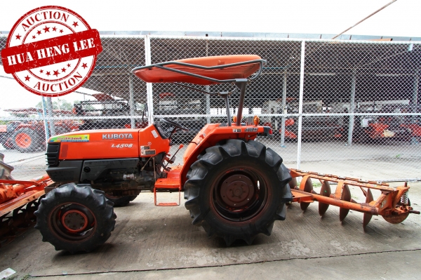 AUC 6 Code 034  แทรกเตอร์  KUBOTA L4508+DH226D ราคา เริ่มต้นการประมูล 195,000 บาท