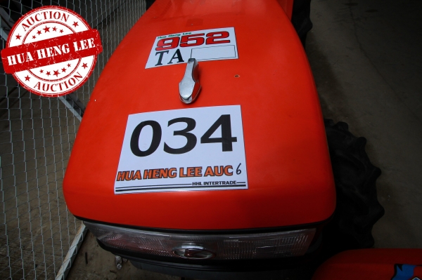 AUC 6 Code 034  แทรกเตอร์  KUBOTA L4508+DH226D ราคา เริ่มต้นการประมูล 195,000 บาท