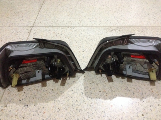 ไฟท้าย E36 แท้เก่าญี่ปุ่นสภาพสวย