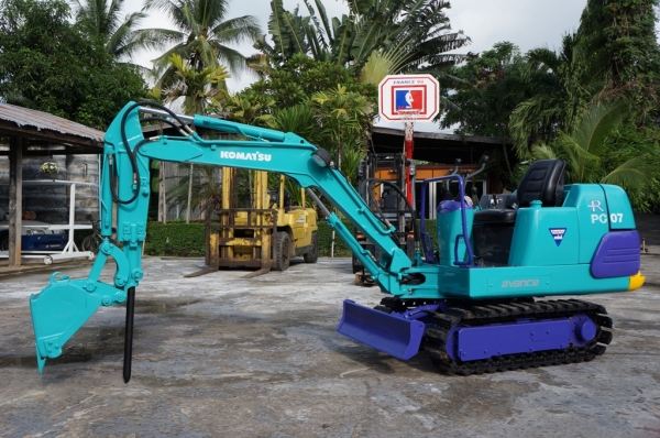ขายรถขุด รุ่นพิเศษ KOMUTSU PC07-2E  2 IN 1  พร้อมหัวกระแทก