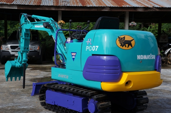 ขายรถขุด รุ่นพิเศษ KOMUTSU PC07-2E  2 IN 1  พร้อมหัวกระแทก