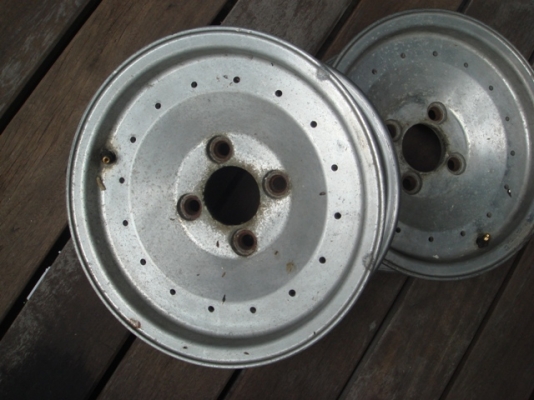 ขายล้อแม็กลายตันขอบ 13x5.5 4รู 110 OFF 0 สภาพเดิมๆ ขายล้อแม็กลายตันขอบ 13x5.5 4รู 110 OFF 0 สภาพเดิมๆ