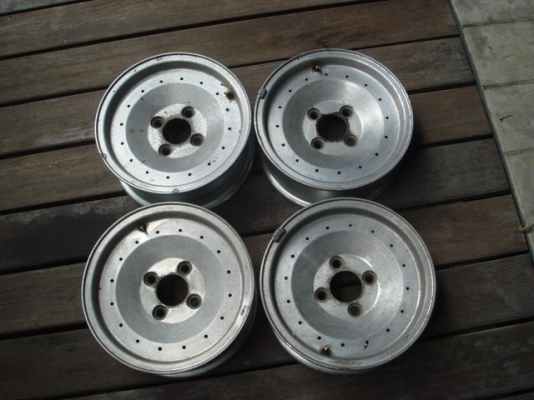 ขายล้อแม็กลายตันขอบ 13x5.5 4รู 110 OFF 0 สภาพเดิมๆ