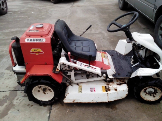 ขายรถตัดหญ้า OREC นั่งขับเก่าญี่ปุ่น เกียร์ออโต้ RM85B1พร้อมใช้