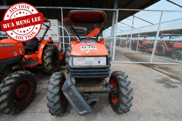 AUC 6 Code 036  แทรกเตอร์  KUBOTA L4508DI+RX180F+FD180F ราคา เริ่มต้นการประมูล 235,000 บาท