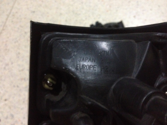 ไฟท้ายไฟมุม ISUZU MU ของเก่าญี่ปุ่นสภาพสวย