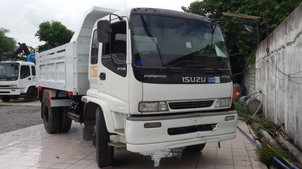 ขาย 6 ล้อ อีซูซุ ดั๊ม 200 แรง