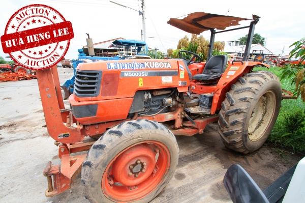 AUC 6 Code 040  แทรกเตอร์  KUBOTA M5000+FD201G+DP243G ราคา เริ่มต้นการประมูล 325,000 บาท
