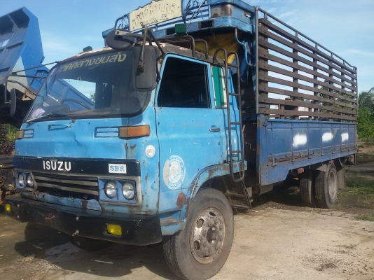ขายรถ ISUZU JCM เครื่อง 6BD1 165 แรงม้า ยาว 5.50 เมตร เอกสาร ม.79 พร้อมโอน