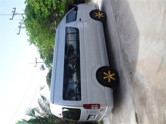 ขายรถตู้พร้อมใช้งานเจ้าของขายเอง