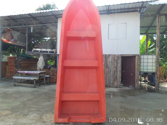 ขายเรือพลาสติกวางเครื่องได้รถ ราคาเหลือ 9000 บาท ขายเรือพลาสติกวางเครื่องได้รถ ราคาเหลือ 9000 บาท