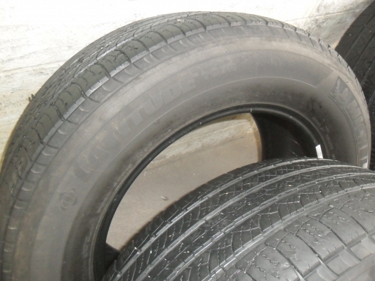 ยาง MICHELIN 265/60R18 ปี11 สวยๆ 4 เส้น ราคา 3500 บาท