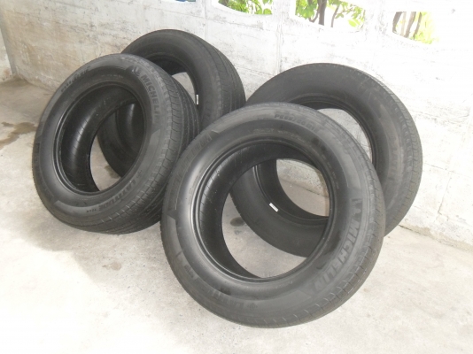 ยาง MICHELIN 265/60R18 ปี11 สวยๆ 4 เส้น ราคา 3500 บาท