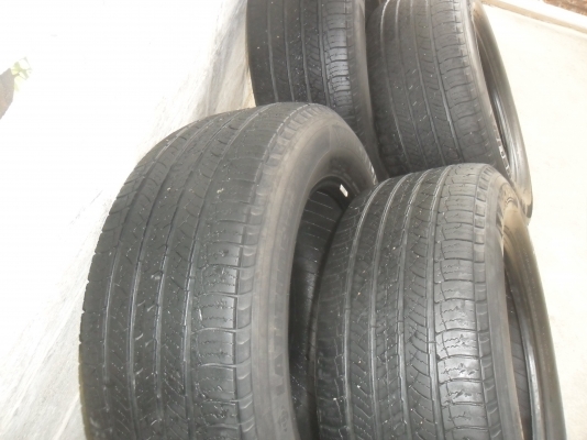 ยาง MICHELIN 265/60R18 ปี11 สวยๆ 4 เส้น ราคา 3500 บาท