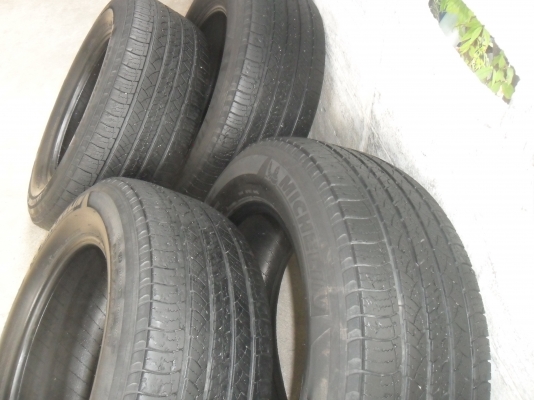 ยาง MICHELIN 265/60R18 ปี11 สวยๆ 4 เส้น ราคา 3500 บาท