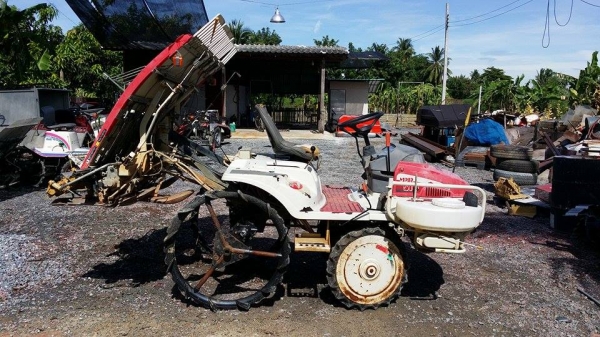 รถปลูกข้าวนั่งขับ MITSUBISHI เก่าญี่ปุ่น สภาพสวย เครื่องยนต์ติดง่าย สภาพพร้อมใช้งาน รถปลูกข้าวนั่งขับ MITSUBISHI เก่าญี่ปุ่น สภาพสวย เครื่องยนต์ติดง่าย สภาพพร้อมใช้งาน