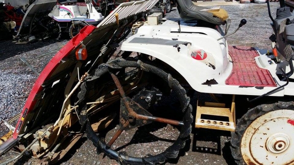 รถปลูกข้าวนั่งขับ MITSUBISHI เก่าญี่ปุ่น สภาพสวย เครื่องยนต์ติดง่าย สภาพพร้อมใช้งาน รถปลูกข้าวนั่งขับ MITSUBISHI เก่าญี่ปุ่น สภาพสวย เครื่องยนต์ติดง่าย สภาพพร้อมใช้งาน