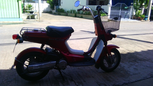 ขายhonda ชาลี 50 cc ออโต 9500  บาท