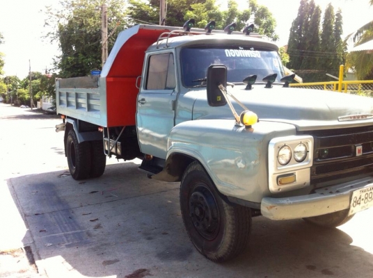 ขายหกล้อหัวยาว