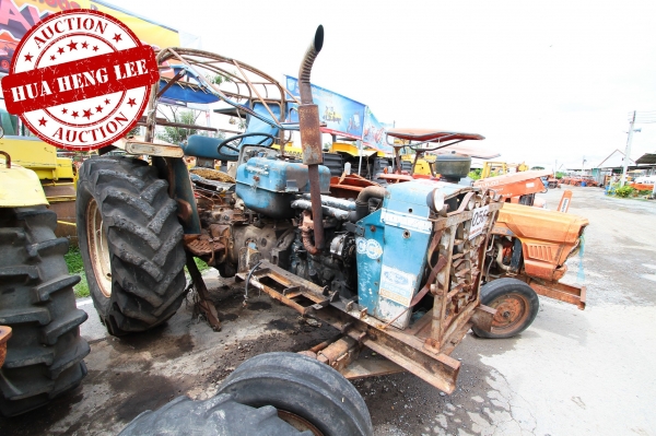 AUC 6 Code 056 รถแทรกเตอร์ FORD 6600 ราคา เริ่มต้นการประมูล 120,000 บาท