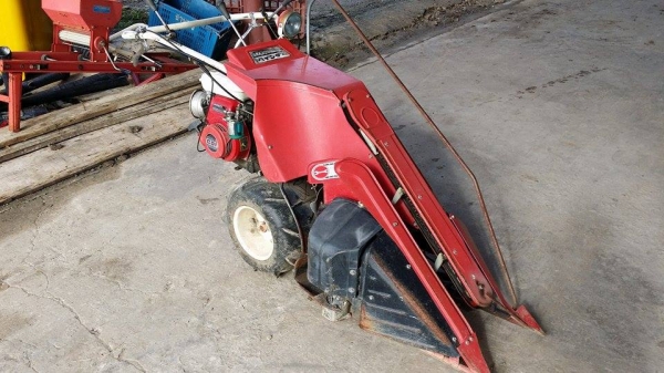 รถเกี่ยวข้าวเดินตามแบบมัดข้าวในตัว HONDA เก่าญี่ปุ่น สภาพดี เครื่องพร้อมใช้งาน รถเกี่ยวข้าวเดินตามแบบมัดข้าวในตัว HONDA เก่าญี่ปุ่น สภาพดี เครื่องพร้อมใช้งาน