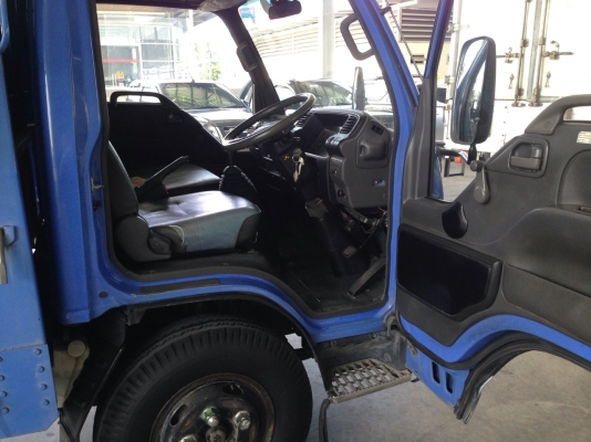 NKR ELF 6ล้อ รถออกห้าง ตรีเพชรอีซูซุ