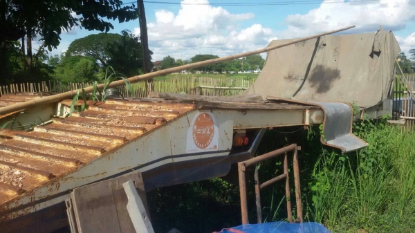 ขายหางพื้นเทเลอร์ต่อมาใช้ไม่ถึงปี สภาพสวยพร้อมใช้ ติดต่อได้ที่คุณ อ๊อฟ พิจิตร 086-737-9991