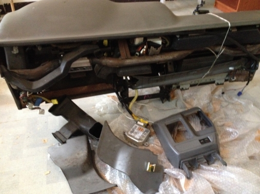 คอลโซล ISUZU MU ครบชุดมีเเร็คคานกลางของเก่าญี่ปุนสภาพสวยๆ