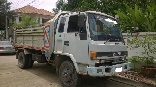 ขาย6ล้อดั๊ม ISUZU 175แรงม้า สภาพสวยพร้อมใช้ ราคาต่อรองได้ ติดต่อได้ที่คุณ อ๊อฟ พิจิตร 086-737-9991