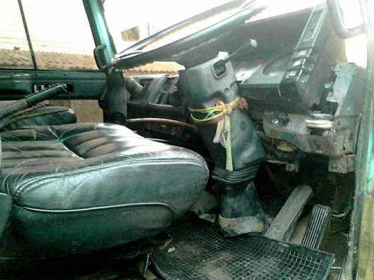 ขาย6ล้อดั๊ม ISUZU FSR 175แรงม้า สภาพสวยพร้อมใช้ ราคาต่อรองได้ ติดต่อได้ที่คุณ อ๊อฟ พิจิตร 086-737-9991