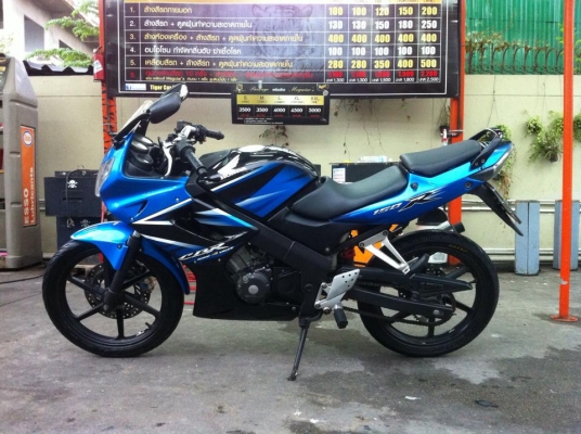 ขออนุญาติขาย HONDA CBR 150 สตา์ร์ทมือ วิ่ง 7,xxx โล สภาพสวยเดิม โอนให้ฟรีครับ