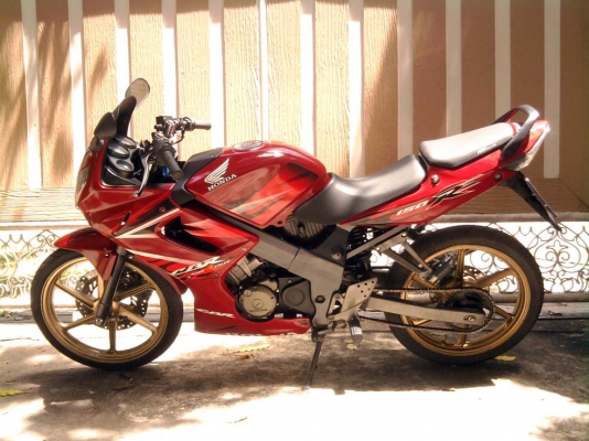 ขออนุญาติขาย HONDA CBR 150 สตา์ร์ทมือ แต่งสวย โอนให้ฟรีครับ