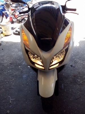 ขาย HONDA FORZA 300 ปี 56 เดือนกันยายน สภาพสวยเดิมๆ