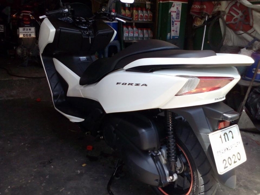 ขาย HONDA FORZA 300 ปี 56 เดือนกันยายน สภาพสวยเดิมๆ