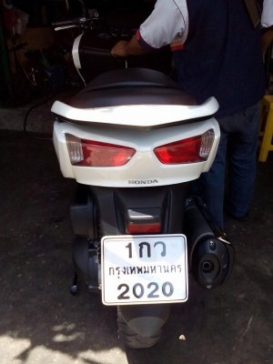 ขาย HONDA FORZA 300 ปี 56 เดือนกันยายน สภาพสวยเดิมๆ