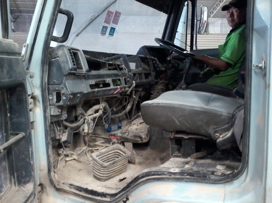 ขายด่วนครับ ISUZU FRR 32LB เครื่อง 260 6HE1 กระบะคาร์โก้ รถใช้งานทุกวันครับ