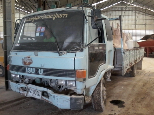 ขายด่วนครับ ISUZU FRR 32LB เครื่อง 260 6HE1 กระบะคาร์โก้ รถใช้งานทุกวันครับ