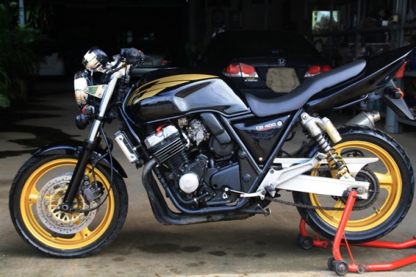 ขาย CB 400 ปี95 เครื่องดี สรรพสามิตแท้ ท่อแต่ง เสียงมัน 62000