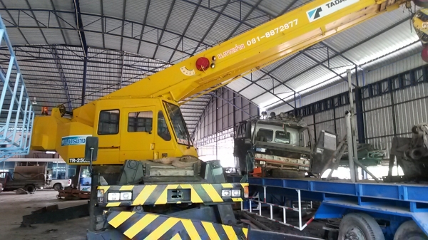 TADANO TR250-M4