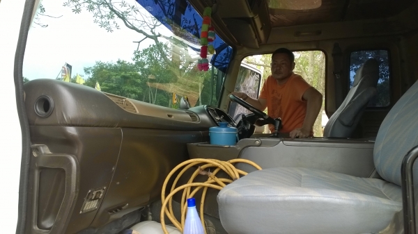 ขายดาวน์...(ลงขายใหม่..6ล้อประกอบGIGA195แรงSPZ440และTMK47E ยาง900-20 รถสวย) มี2คัน ดั้มยาว4ม. คัสซีใหญ่ ขายดาวน์...(ลงขายใหม่..6ล้อประกอบGIGA195แรงSPZ440และTMK47E ยาง900-20 รถสวย) มี2คัน ดั้มยาว4ม. คัสซีใหญ่