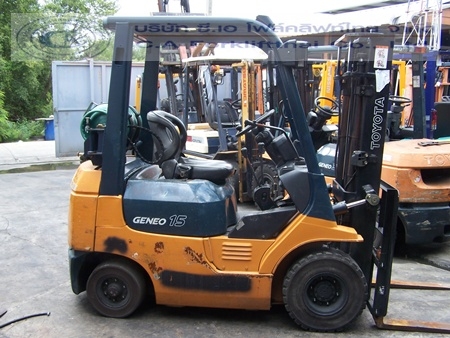 ขายรถ โฟล์คลิฟท์ TOYOTA รุ่น 7-FG15