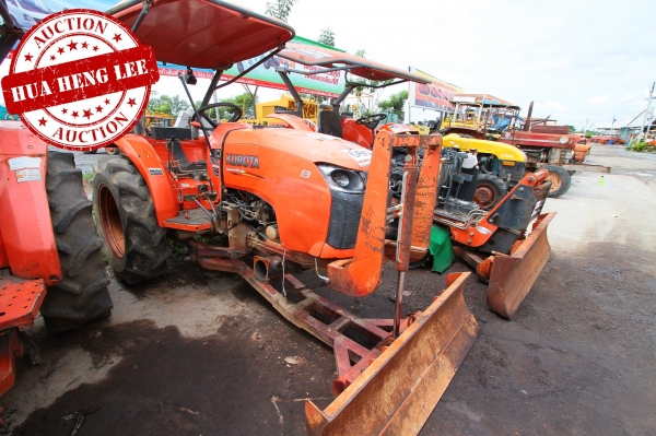 AUC 6 Code 060 รถแทรกเตอร์ KUBOTA L3608 ราคา เริ่มต้นการประมูล 125,000 บาท