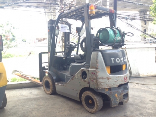 ฟอร์คลิฟต์ 2 ตัน Toyota 02-8FGK20 S/N: 8FGK30-10080 (LPG)  สนใจโทร. 080-6565422 (หนิง)